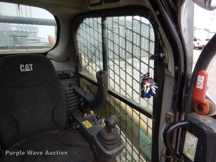 image for item ES9668 2016 Caterpillar 259D  tracked skid steer loader