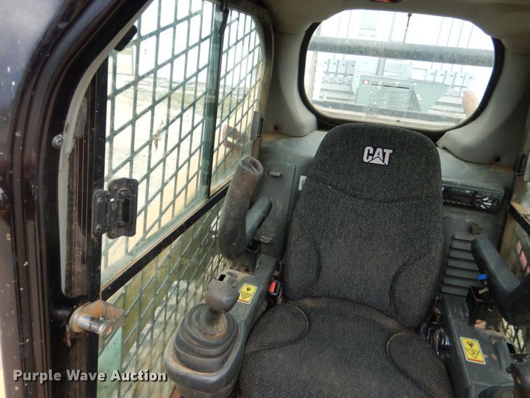 image for item ES9668 2016 Caterpillar 259D  tracked skid steer loader