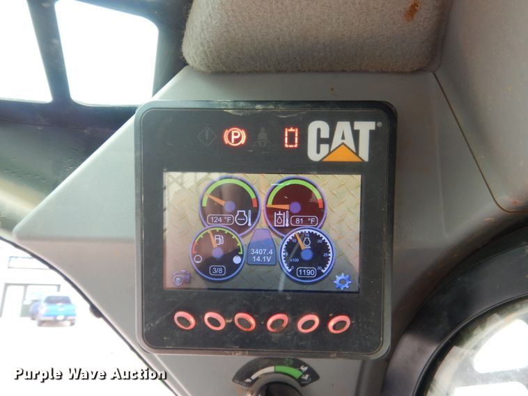 image for item ES9668 2016 Caterpillar 259D  tracked skid steer loader