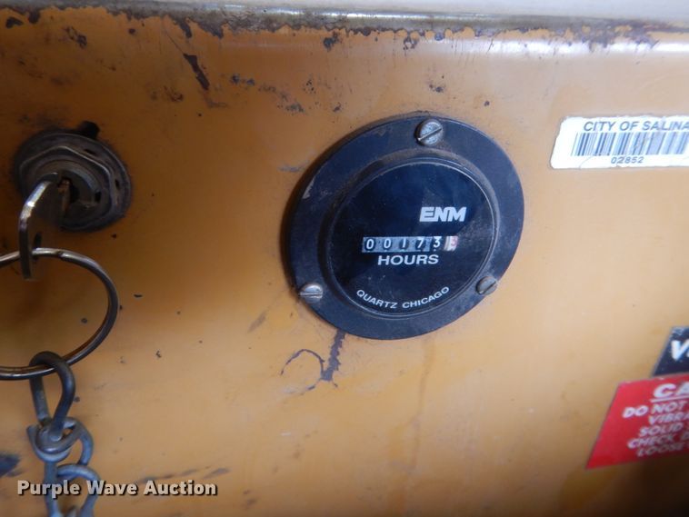 image for item ET9173 Mauldin 3000  double drum vibratory roller