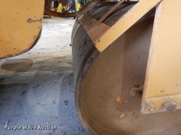 image for item ET9173 Mauldin 3000  double drum vibratory roller