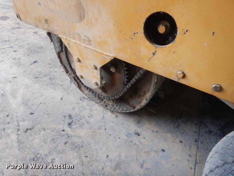 image for item ET9173 Mauldin 3000  double drum vibratory roller