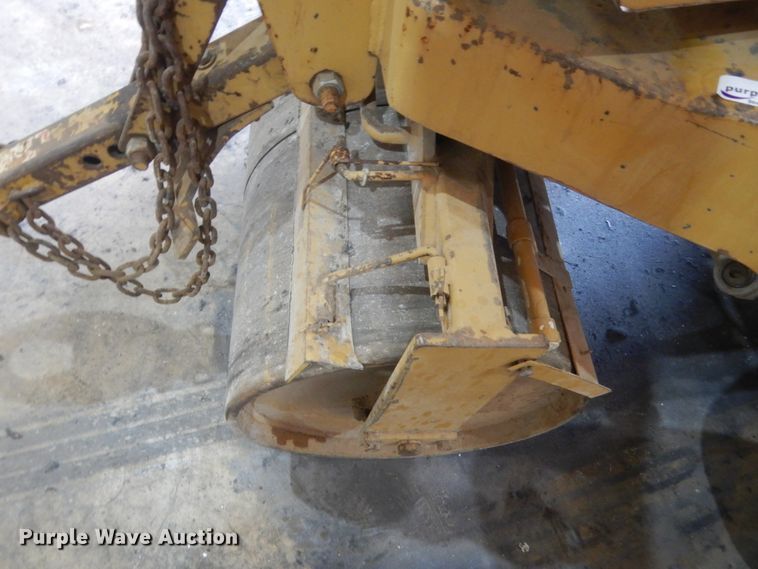 image for item ET9173 Mauldin 3000  double drum vibratory roller