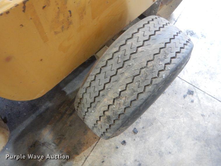 image for item ET9173 Mauldin 3000  double drum vibratory roller