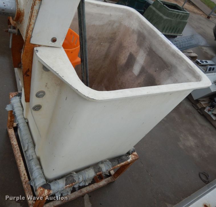 image for item EX9528 Man basket