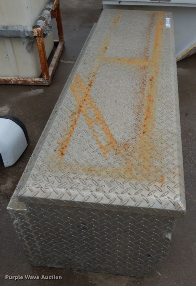 image for item EX9531 (4) tool boxes