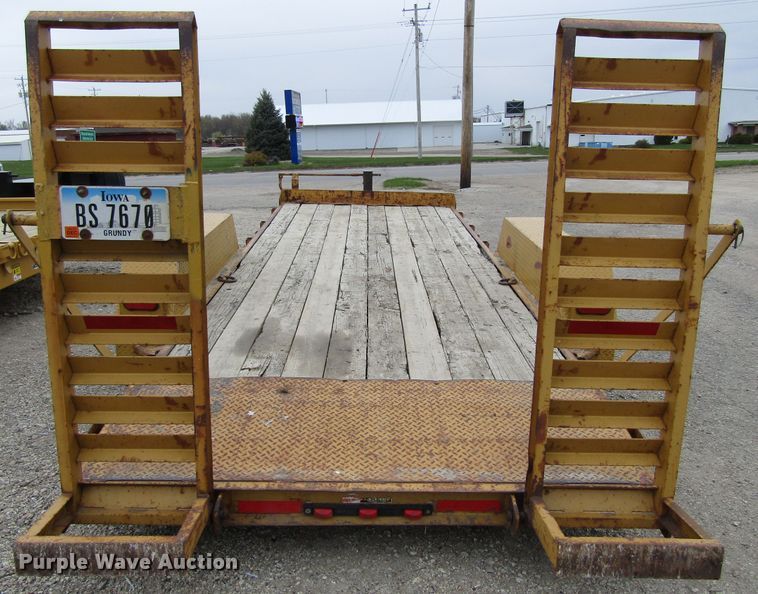 image for item GC9927 2005 Maclander  utility trailer