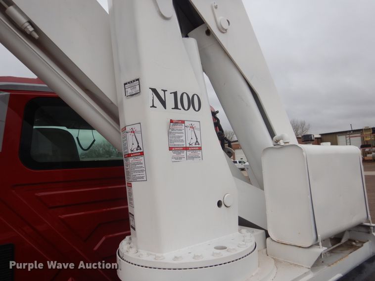 image for item HE9549 2007 International 4300  crane truck