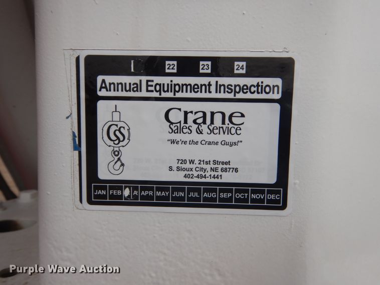 image for item HE9549 2007 International 4300  crane truck