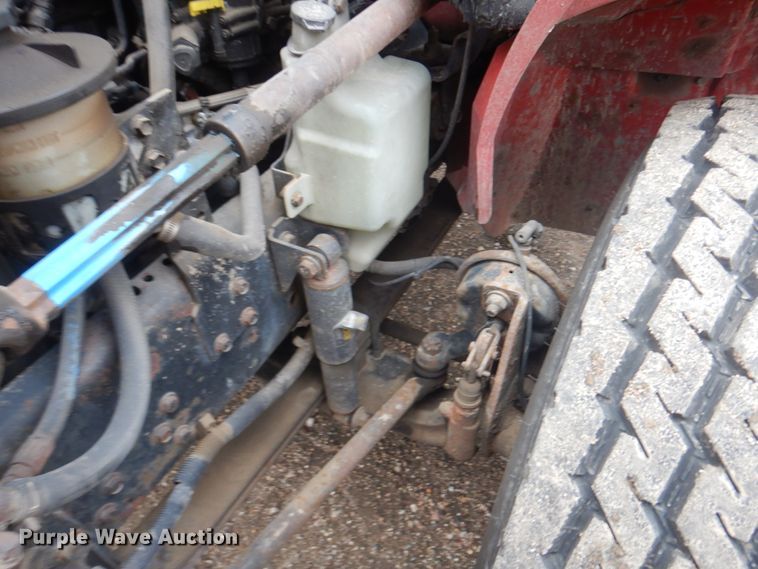 image for item HE9549 2007 International 4300  crane truck