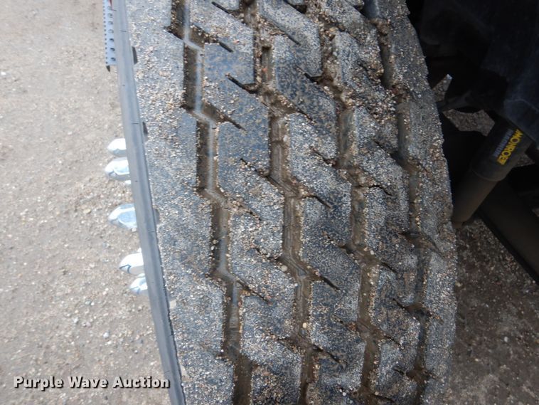 image for item HE9549 2007 International 4300  crane truck