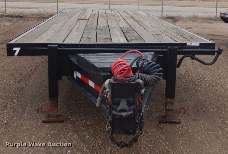 image for item HE9552 2001 D&K  equipment trailer