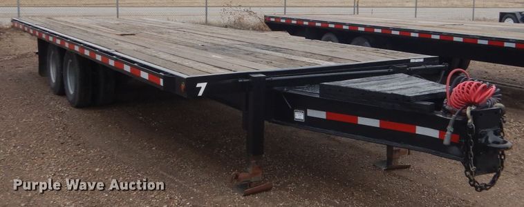image for item HE9552 2001 D&K  equipment trailer