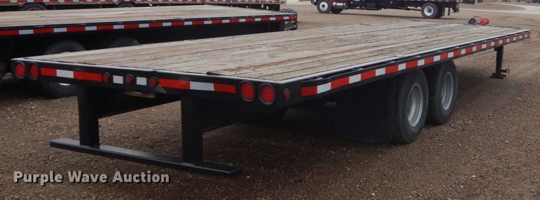 image for item HE9552 2001 D&K  equipment trailer