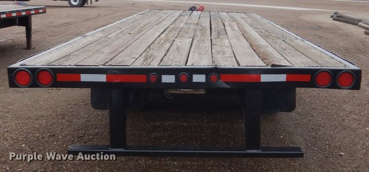 image for item HE9552 2001 D&K  equipment trailer