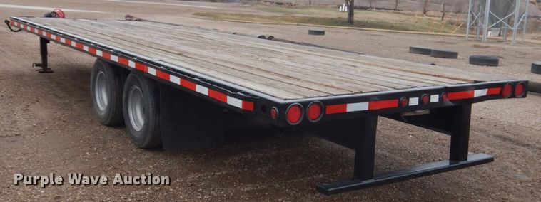 image for item HE9552 2001 D&K  equipment trailer