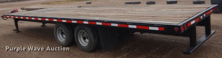 image for item HE9552 2001 D&K  equipment trailer