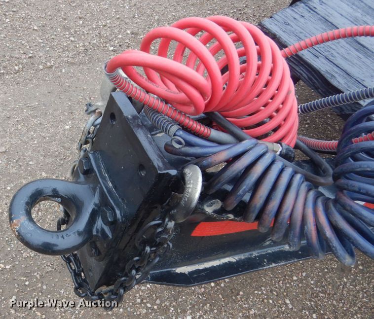 image for item HE9552 2001 D&K  equipment trailer