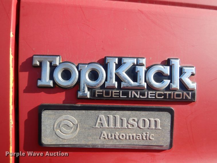 image for item HE9636 1995 GMC TopKick  chipper truck