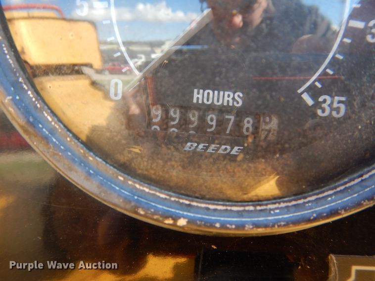 image for item HE9637 Vermeer BC1400  wood chipper