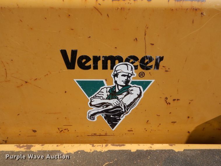 image for item HE9637 Vermeer BC1400  wood chipper