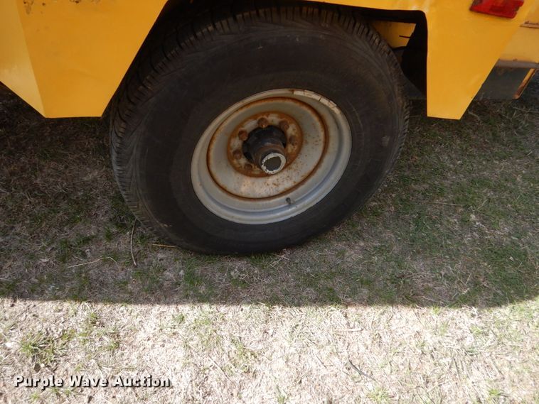 image for item HE9637 Vermeer BC1400  wood chipper