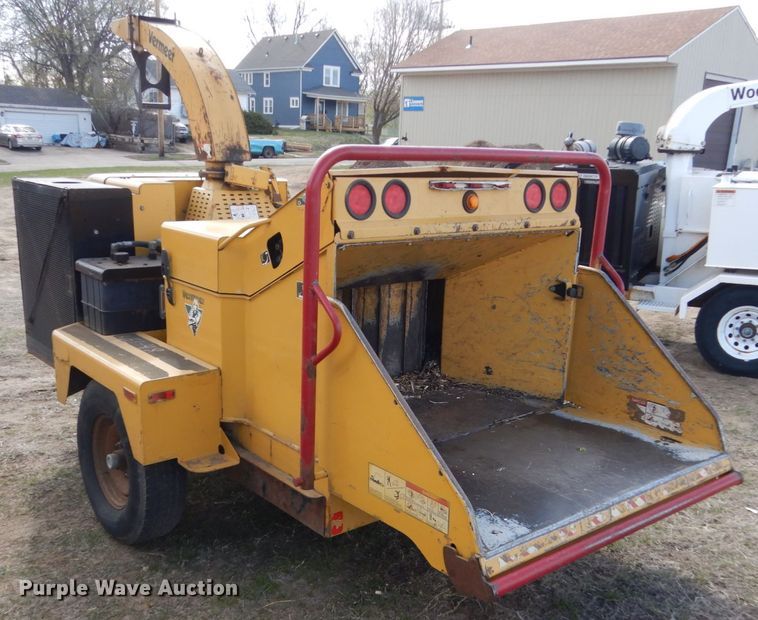 image for item HE9641 Vermeer BC1400XL  wood chipper