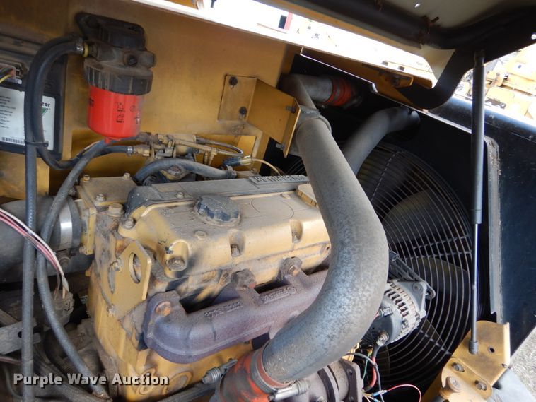 image for item HE9641 Vermeer BC1400XL  wood chipper