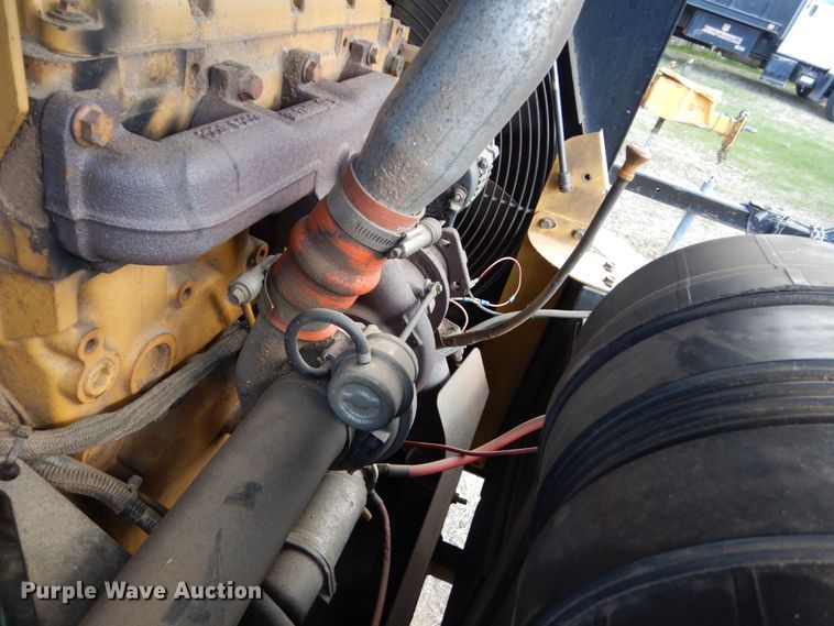 image for item HE9641 Vermeer BC1400XL  wood chipper