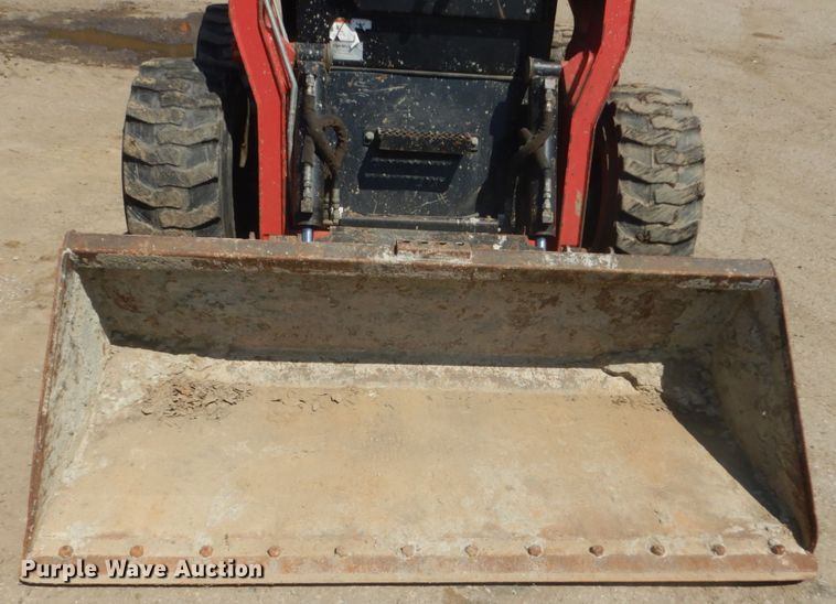 image for item HE9646 Takeuchi TS70R  skid steer loader