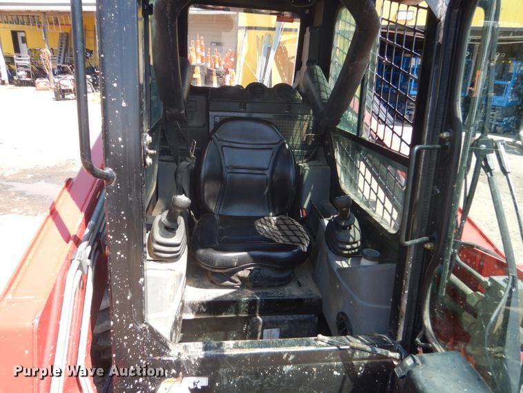 image for item HE9646 Takeuchi TS70R  skid steer loader