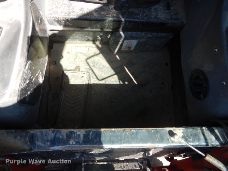 image for item HE9646 Takeuchi TS70R  skid steer loader