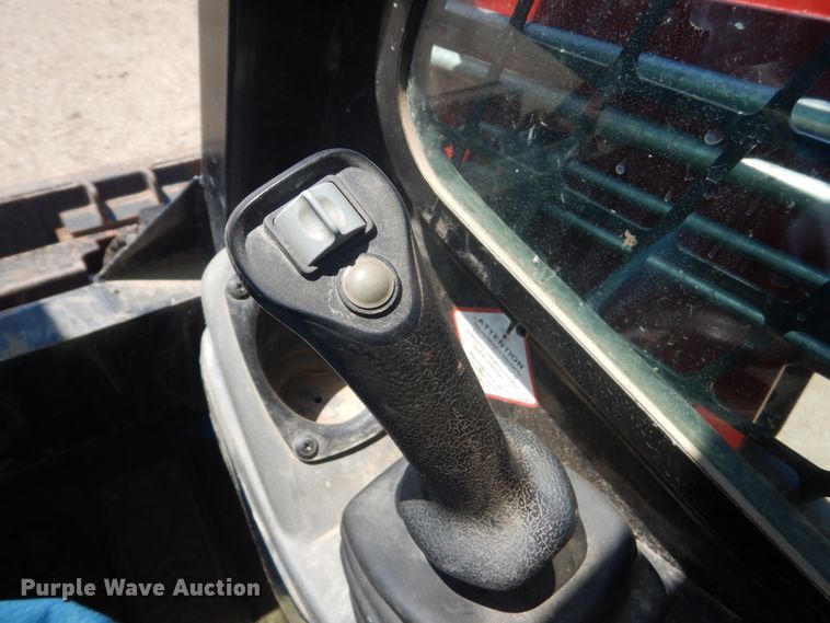 image for item HE9646 Takeuchi TS70R  skid steer loader