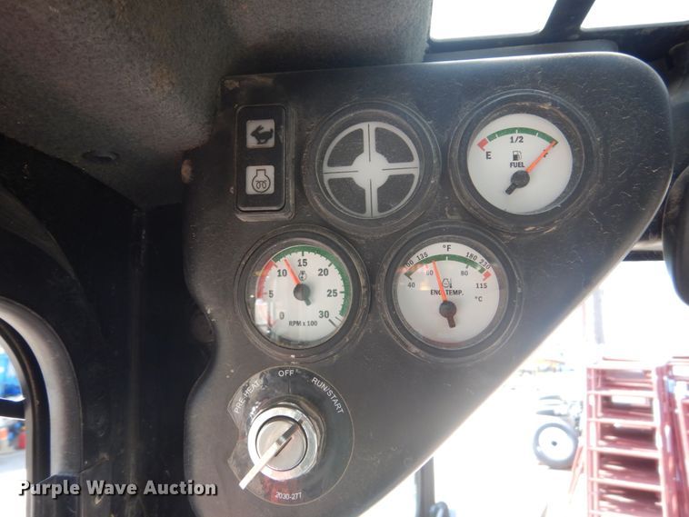 image for item HE9646 Takeuchi TS70R  skid steer loader