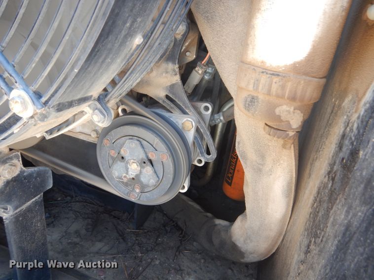 image for item HE9646 Takeuchi TS70R  skid steer loader