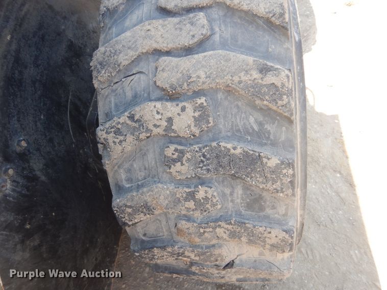 image for item HE9646 Takeuchi TS70R  skid steer loader