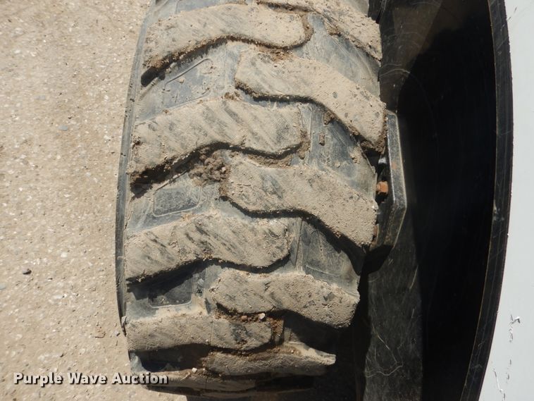 image for item HE9646 Takeuchi TS70R  skid steer loader