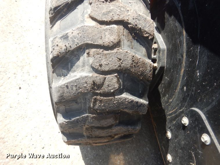 image for item HE9646 Takeuchi TS70R  skid steer loader