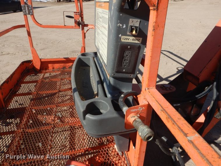 image for item HE9685 2008 JLG 660SJ  boom lift
