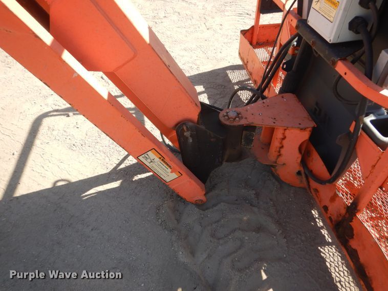 image for item HE9685 2008 JLG 660SJ  boom lift