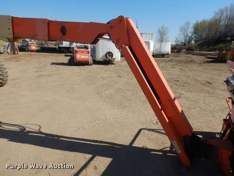 image for item HE9685 2008 JLG 660SJ  boom lift