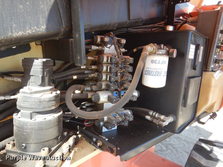 image for item HE9685 2008 JLG 660SJ  boom lift