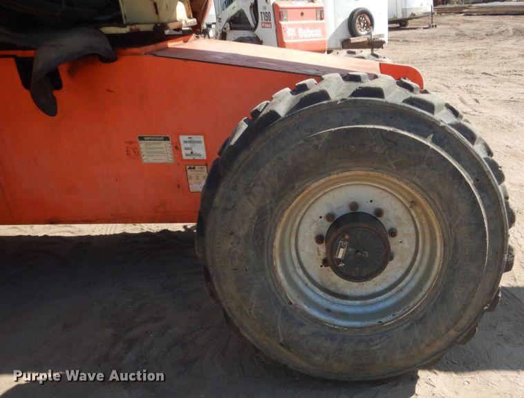 image for item HE9685 2008 JLG 660SJ  boom lift