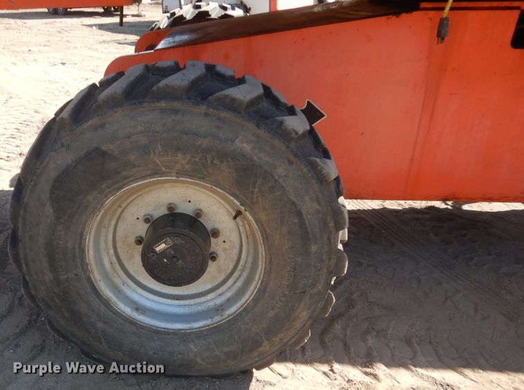 image for item HE9685 2008 JLG 660SJ  boom lift