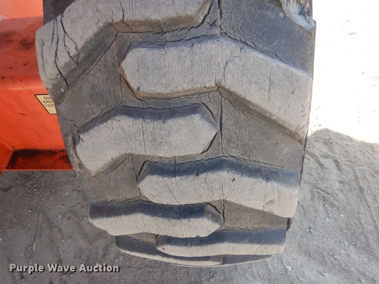 image for item HE9685 2008 JLG 660SJ  boom lift