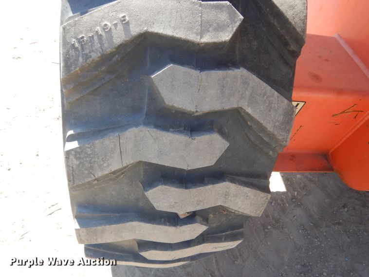 image for item HE9685 2008 JLG 660SJ  boom lift