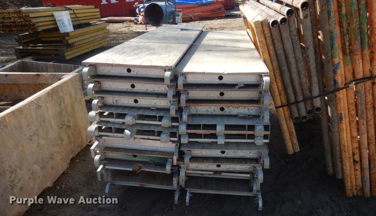 image for item HE9686 Scaffolding