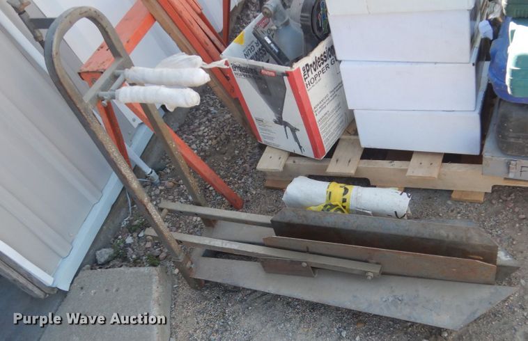 image for item HE9690 Tools