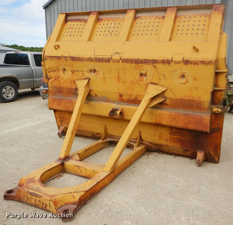 image for item HF9208 Caterpillar 637  rear gate