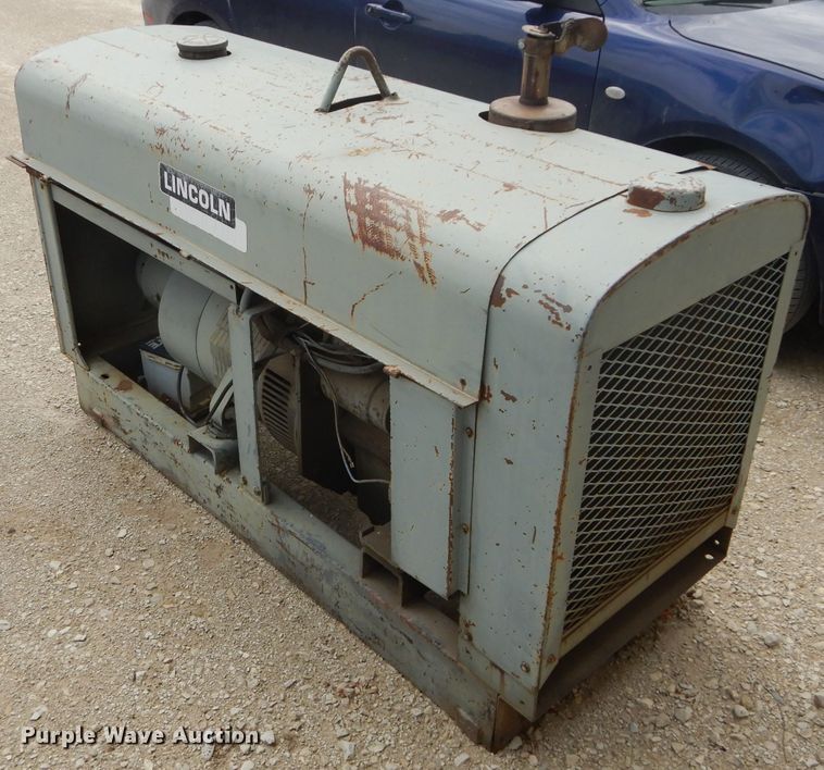 image for item HF9209 Lincoln SA250D3 152  welder